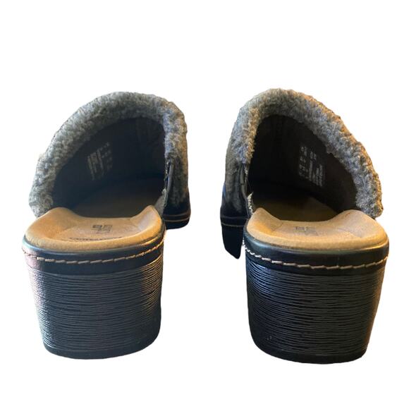Clarks Collection Black Soft Cushion Slip On Sherpa Trim Mule Size 9.5 - Picture 5 of 8